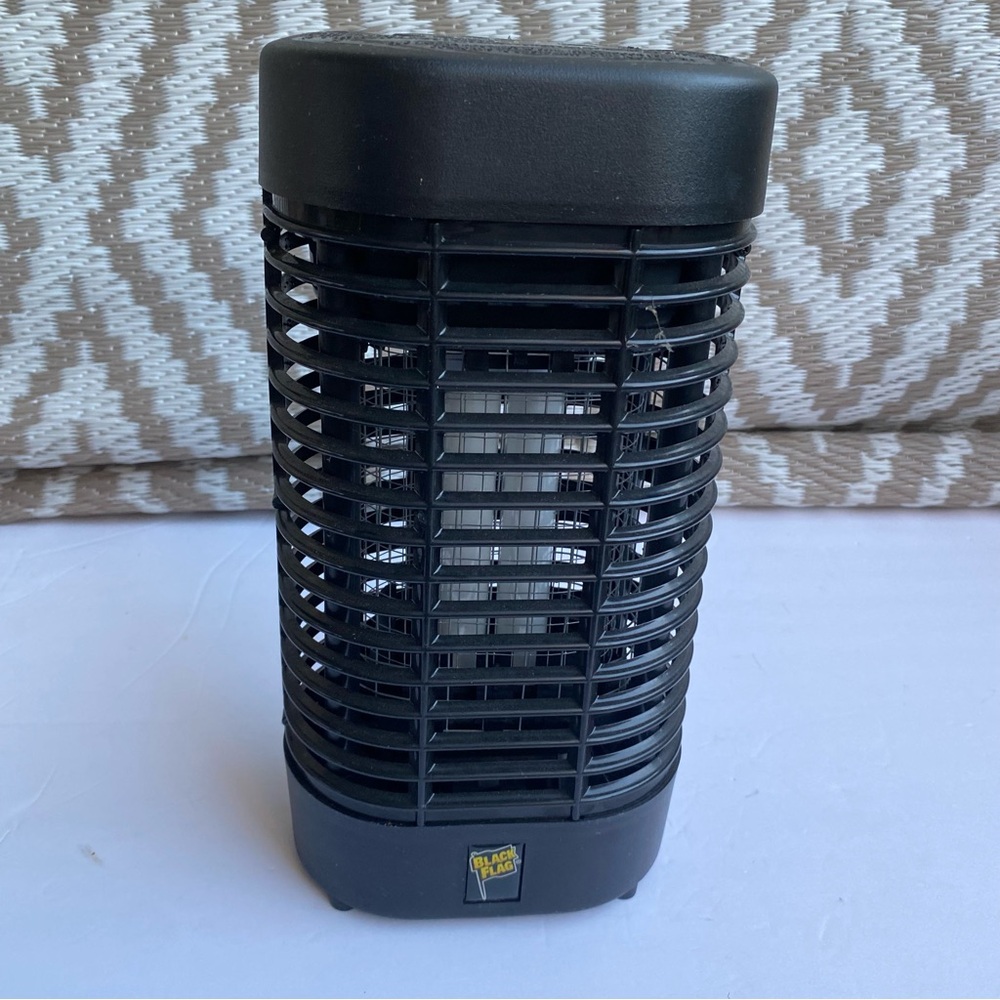 Black flag Bug Zapper electric lights outdoor hanging lantern insect killer 120V